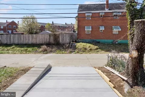 Exterior - 3927 Stokes Dr, Baltimore, MD 21229 photo 3 of 5