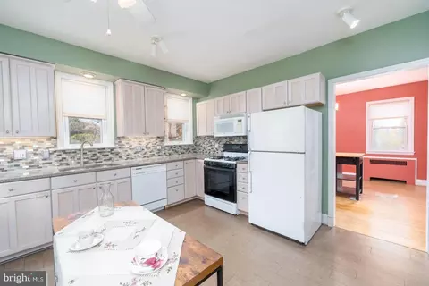 Kitchen - 2403 Pelham Ave, Baltimore, MD 21213 photo 2 of 2