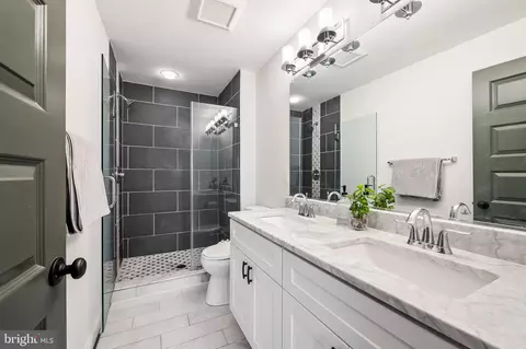 Bath - 3418 Dillon St, Baltimore, MD 21224 photo 1 of 4