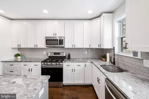 Kitchen - 3418 Dillon St, Baltimore, MD 21224 photo 4 of 6