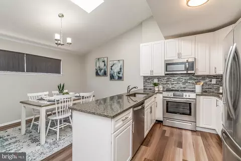 Kitchen - 933 Stubblefield Ln, Baltimore, MD 21202 photo 1 of 4