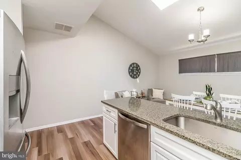 Kitchen - 933 Stubblefield Ln, Baltimore, MD 21202 photo 4 of 4