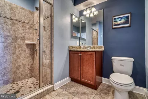 Bath - 1524 Marshall St, Baltimore, MD 21230 photo 8 of 8