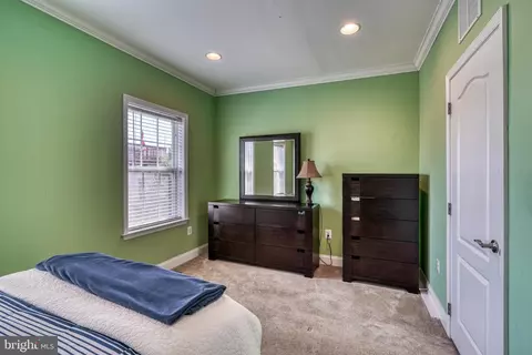 Bedroom - 1524 Marshall St, Baltimore, MD 21230 photo 6 of 10