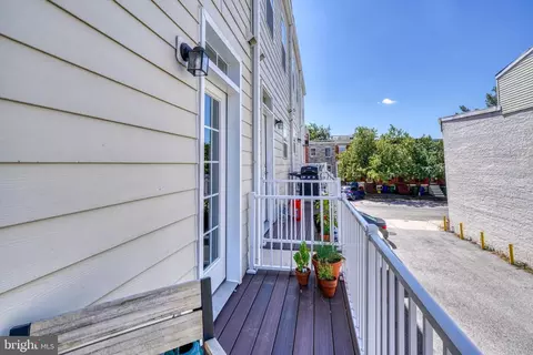 Exterior - 1524 Marshall St, Baltimore, MD 21230 photo 7 of 9