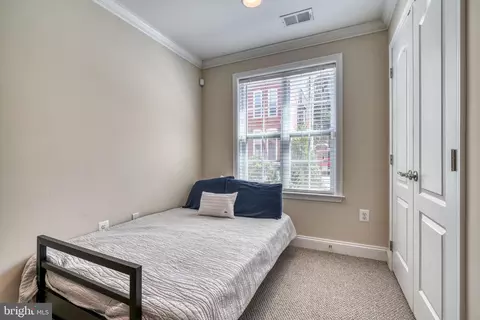 Bedroom - 1524 Marshall St, Baltimore, MD 21230 photo 2 of 10