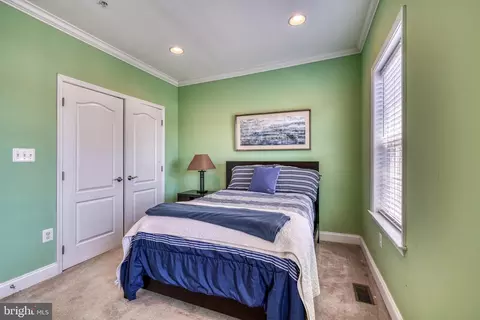 Bedroom - 1524 Marshall St, Baltimore, MD 21230 photo 5 of 10