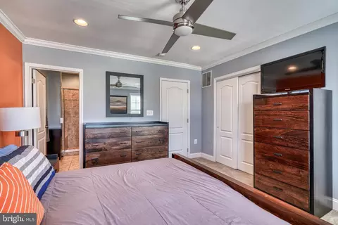 Bedroom - 1524 Marshall St, Baltimore, MD 21230 photo 10 of 10