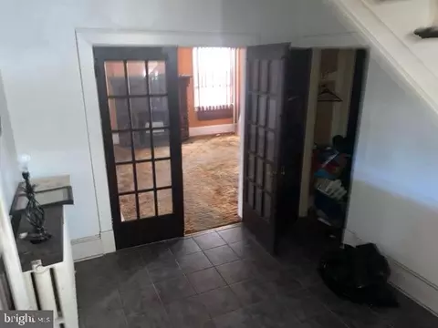Exterior - 804 Walnut Ave, Baltimore, MD 21229 photo 2 of 3