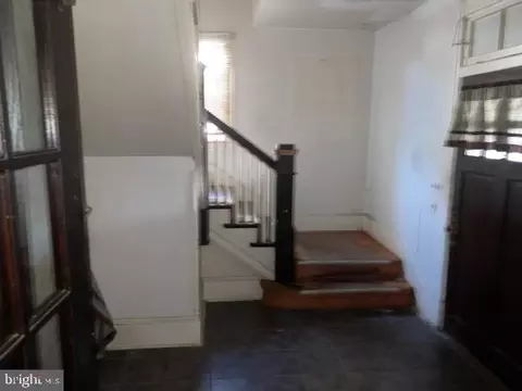 Entry Way - 804 Walnut Ave, Baltimore, MD 21229 photo 1 of 1