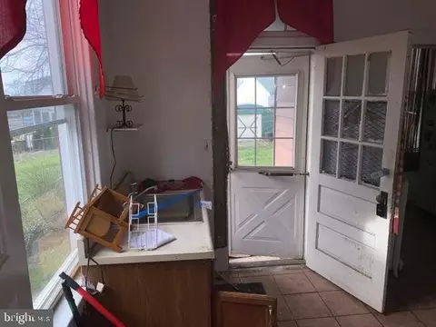 Other - 804 Walnut Ave, Baltimore, MD 21229 photo 2 of 14