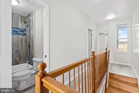 Entry Way - 1816 Aiken St, Baltimore, MD 21213 photo 3 of 5