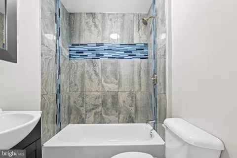 Bath - 1816 Aiken St, Baltimore, MD 21213 photo 1 of 4