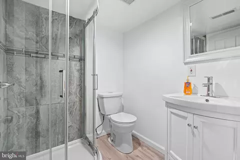 Bath - 1816 Aiken St, Baltimore, MD 21213 photo 4 of 4