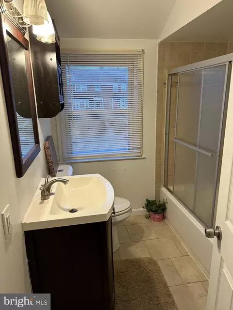 Bath - 1334 Crofton Rd, Baltimore, MD 21239 photo 2 of 2