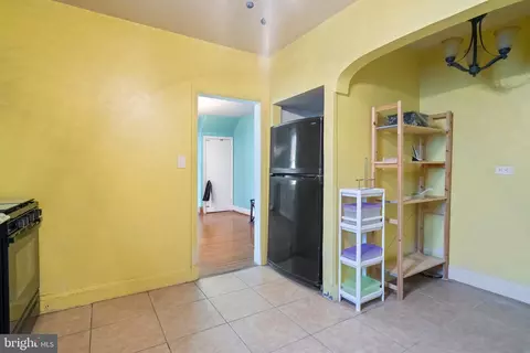 Entry Way - 3504 Trainor Ave, Baltimore, MD 21215 photo 2 of 3