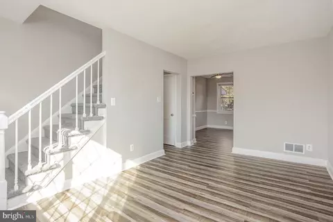 Living - 820 Wilbert Ave, Baltimore, MD 21212 photo 3 of 5