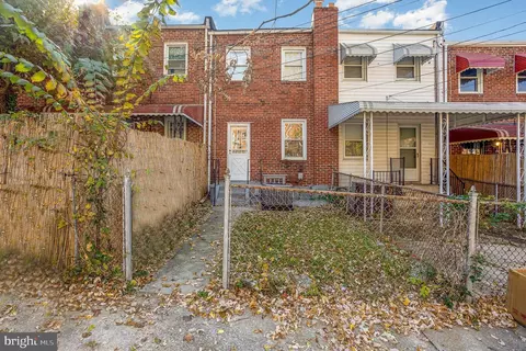 Exterior - 820 Wilbert Ave, Baltimore, MD 21212 photo 4 of 4