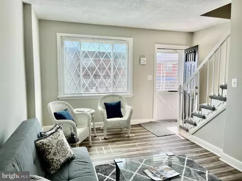 Living - 820 Wilbert Ave, Baltimore, MD 21212 photo 1 of 5
