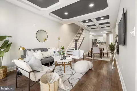 1906 Barclay St, Baltimore, MD 21218