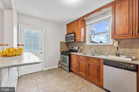 Kitchen - 4100 Wilke Ave, Baltimore, MD 21206 photo 2 of 2