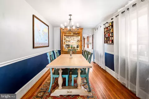 Dining - 114 S Ann St S, Baltimore, MD 21231 photo 2 of 4