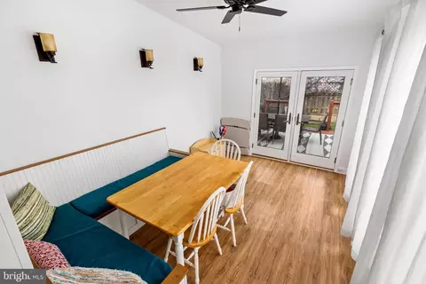 Dining - 114 S Ann St S, Baltimore, MD 21231 photo 3 of 4