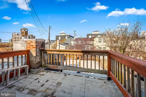Exterior - 114 S Ann St S, Baltimore, MD 21231 photo 7 of 11
