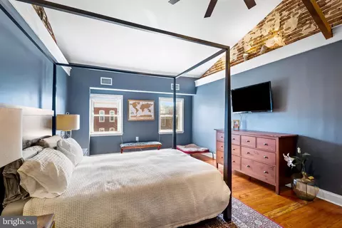 Bedroom - 114 S Ann St S, Baltimore, MD 21231 photo 5 of 5