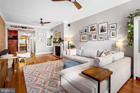 Living - 114 S Ann St S, Baltimore, MD 21231 photo 3 of 8