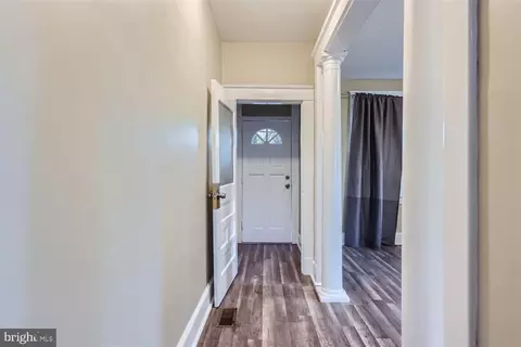 Entry Way - 3911 Parkside Dr, Baltimore, MD 21206 photo 1 of 2