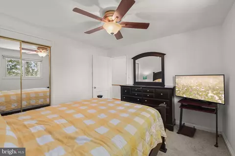 Bedroom - 5305 Lothian Rd, Baltimore, MD 21212 photo 3 of 9