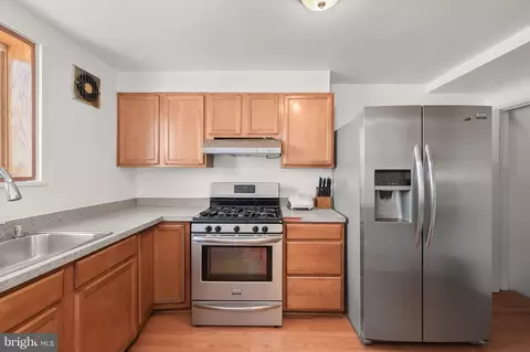 Kitchen - 5305 Lothian Rd, Baltimore, MD 21212 photo 1 of 4
