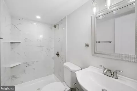 Bath - 4309 Springwood Ave, Baltimore, MD 21206 photo 6 of 6