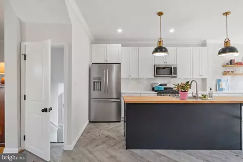 Kitchen - 4309 Springwood Ave, Baltimore, MD 21206 photo 1 of 7
