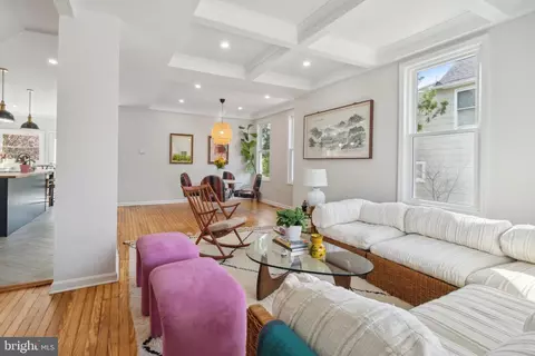 Living - 4309 Springwood Ave, Baltimore, MD 21206 photo 2 of 4