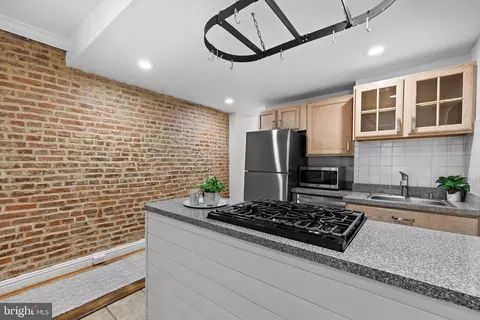 Kitchen - 1711 William St, Baltimore, MD 21230 photo 4 of 4