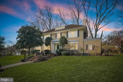 514 Drury Ln, Baltimore, MD 21229