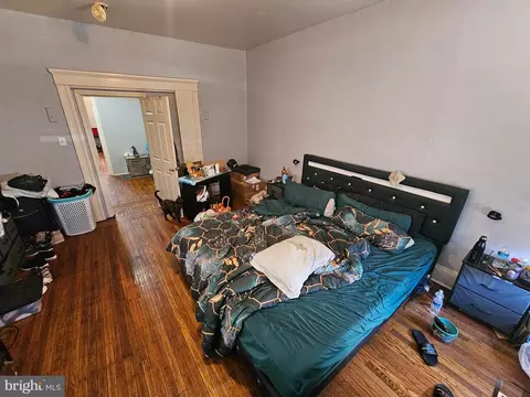 Bedroom - 207 W 29th St, Baltimore, MD 21211 photo 2 of 3