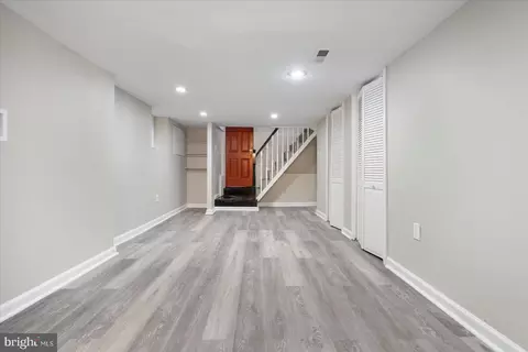 Entry Way - 3903 Ferndale Ave, Baltimore, MD 21207 photo 4 of 5