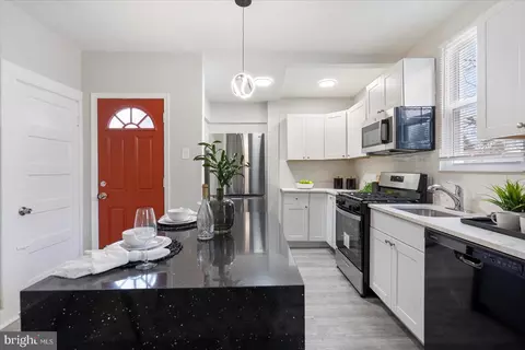 Kitchen - 3903 Ferndale Ave, Baltimore, MD 21207 photo 6 of 8