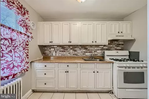 4054 Edgewood Rd, Baltimore, MD 21215 photo 5