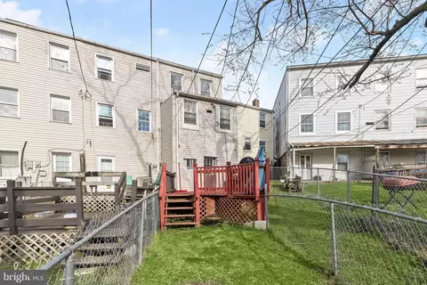 Exterior - 3850 Quarry Ave, Baltimore, MD 21211 photo 3 of 5