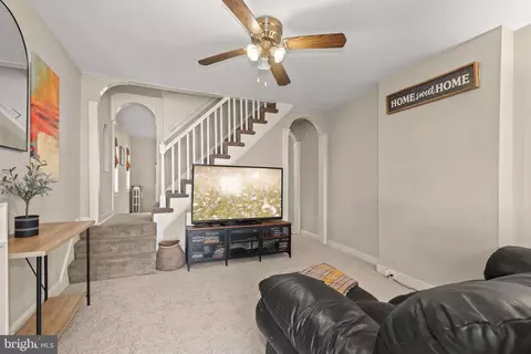 Living - 3850 Quarry Ave, Baltimore, MD 21211 photo 3 of 3
