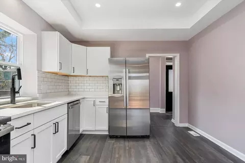 Kitchen - 2400 Ailsa Ave, Baltimore, MD 21214 photo 2 of 5