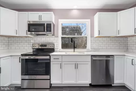 Kitchen - 2400 Ailsa Ave, Baltimore, MD 21214 photo 5 of 5