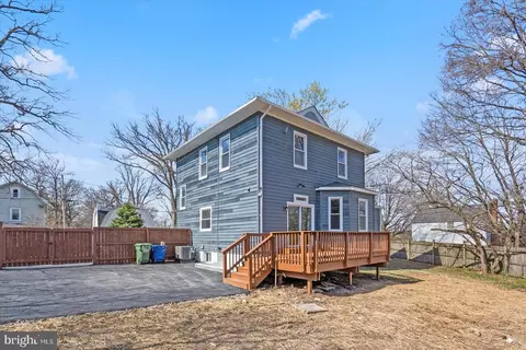 Exterior - 2400 Ailsa Ave, Baltimore, MD 21214 photo 7 of 10