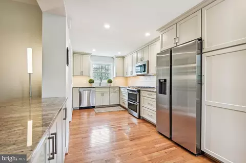 10 Gittings Ave, Baltimore, MD 21212
