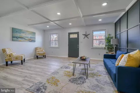 Living - 5217 Hillwell Rd, Baltimore, MD 21229 photo 4 of 4