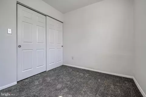 Bedroom - 5217 Hillwell Rd, Baltimore, MD 21229 photo 5 of 8